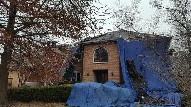 Slide of Awm Roofing