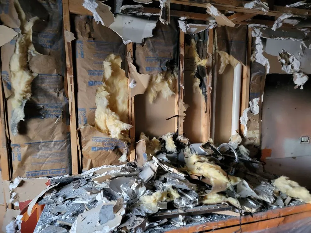 Slide of AXIOM Contractors