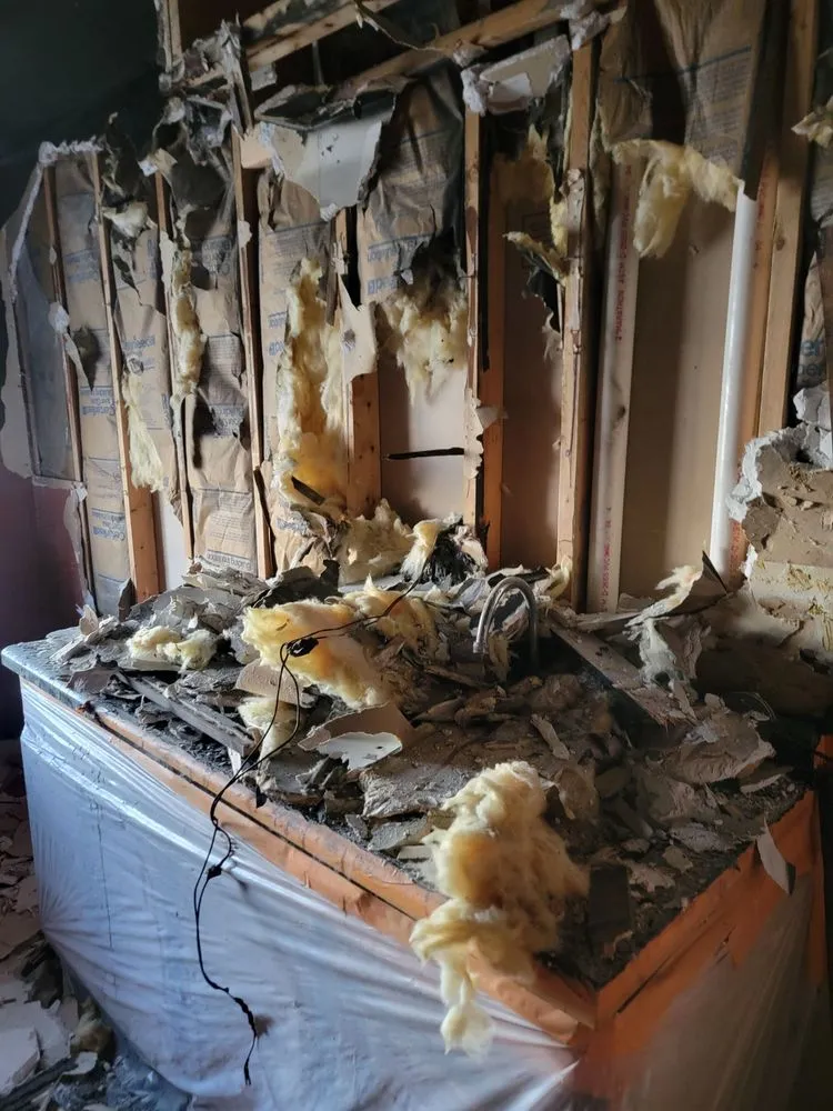 Slide of AXIOM Contractors