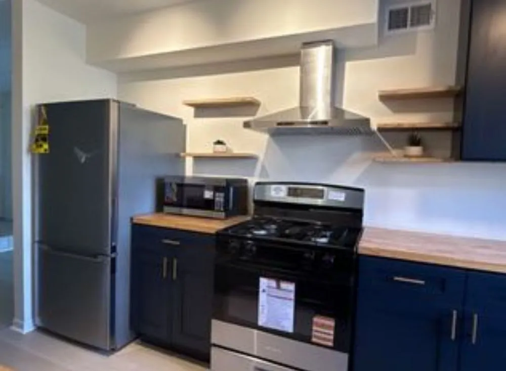 Slide of AXIOM Contractors