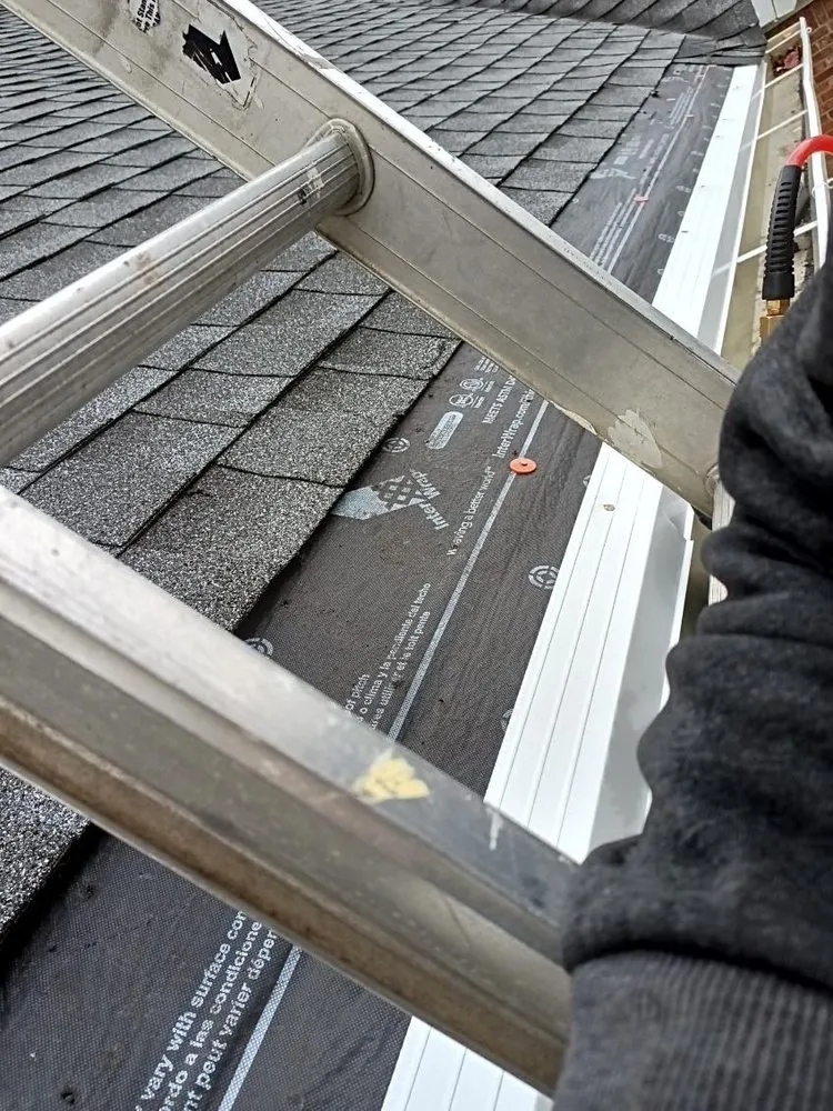 Slide of Axion Multi Services