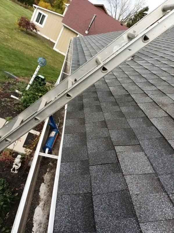 Slide of Axion Multi Services