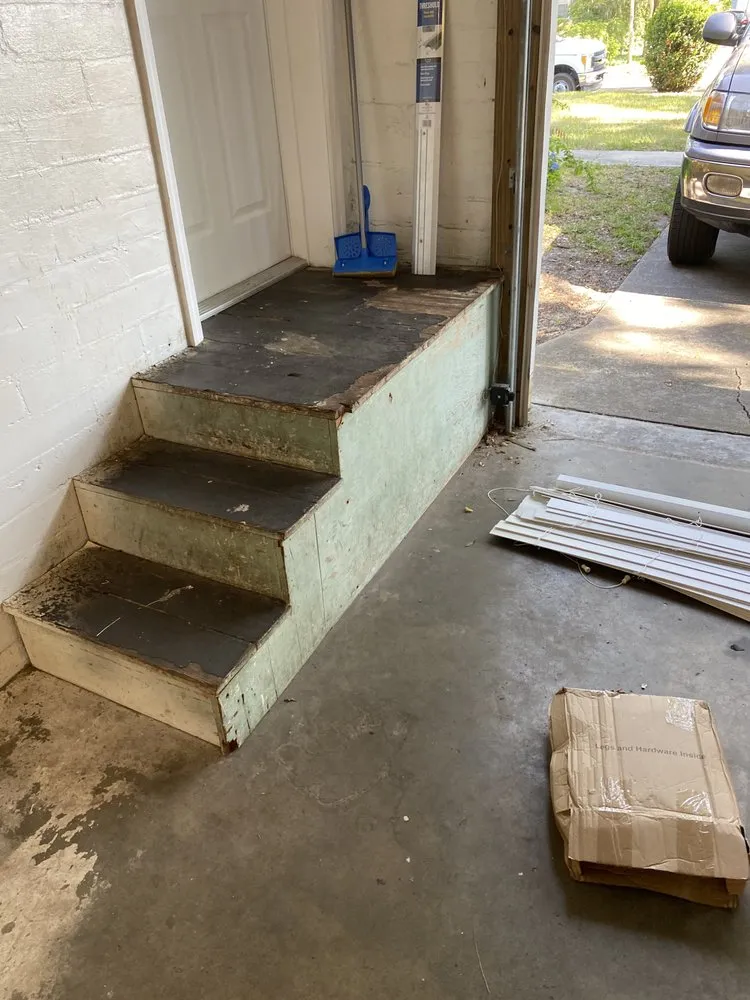 Slide of Ayeee Wayne Handyman