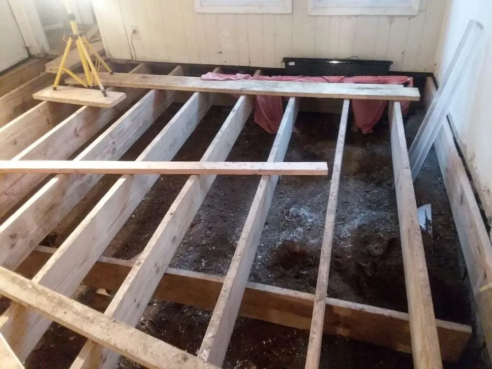 Slide of Ayres Building & Roofing