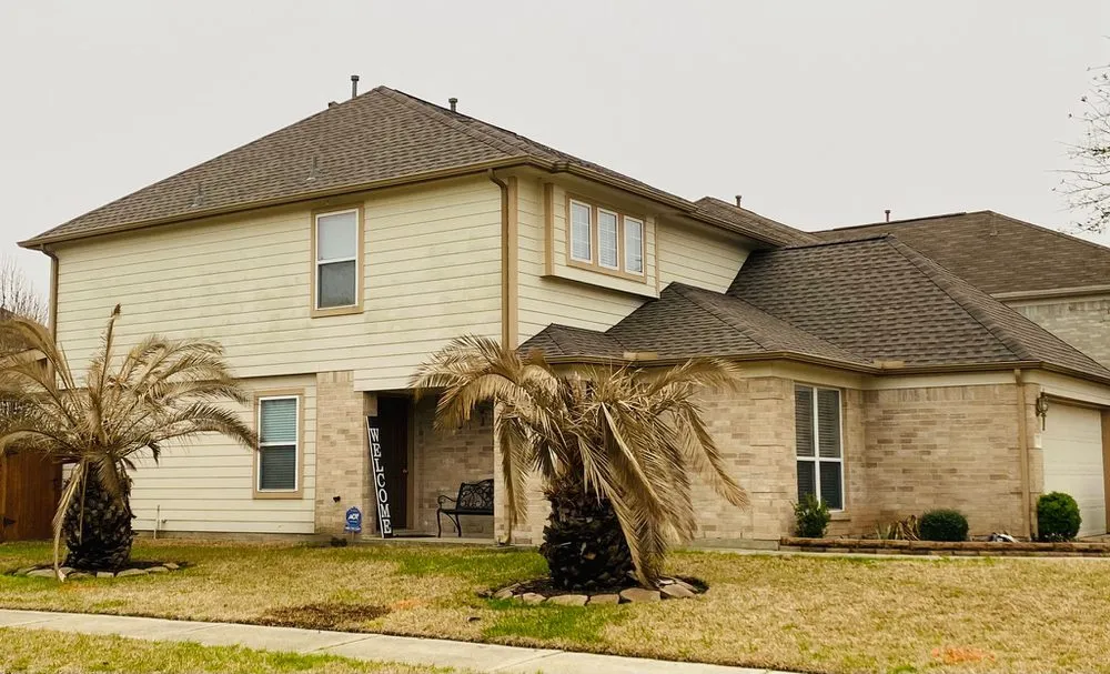 Slide of AZ Roofing Experts