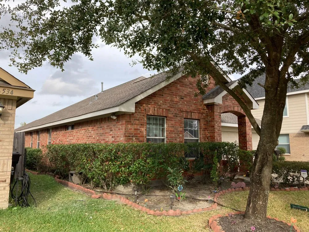 Slide of AZ Roofing Experts