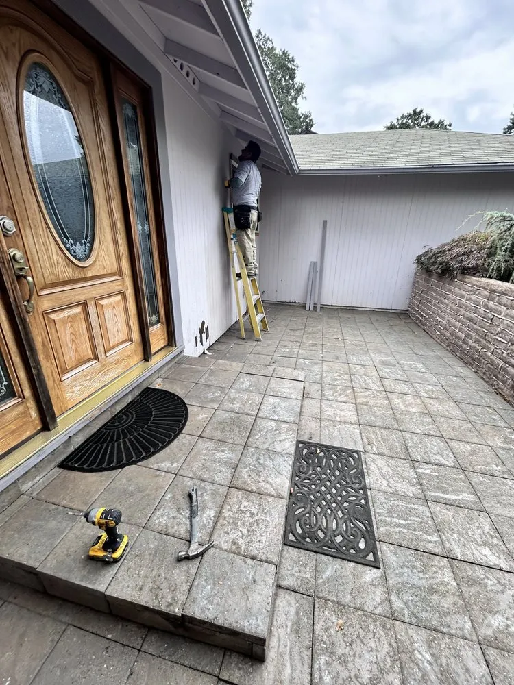 Slide of Azteca Construction