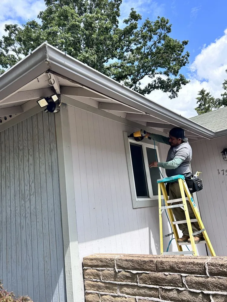 Slide of Azteca Construction