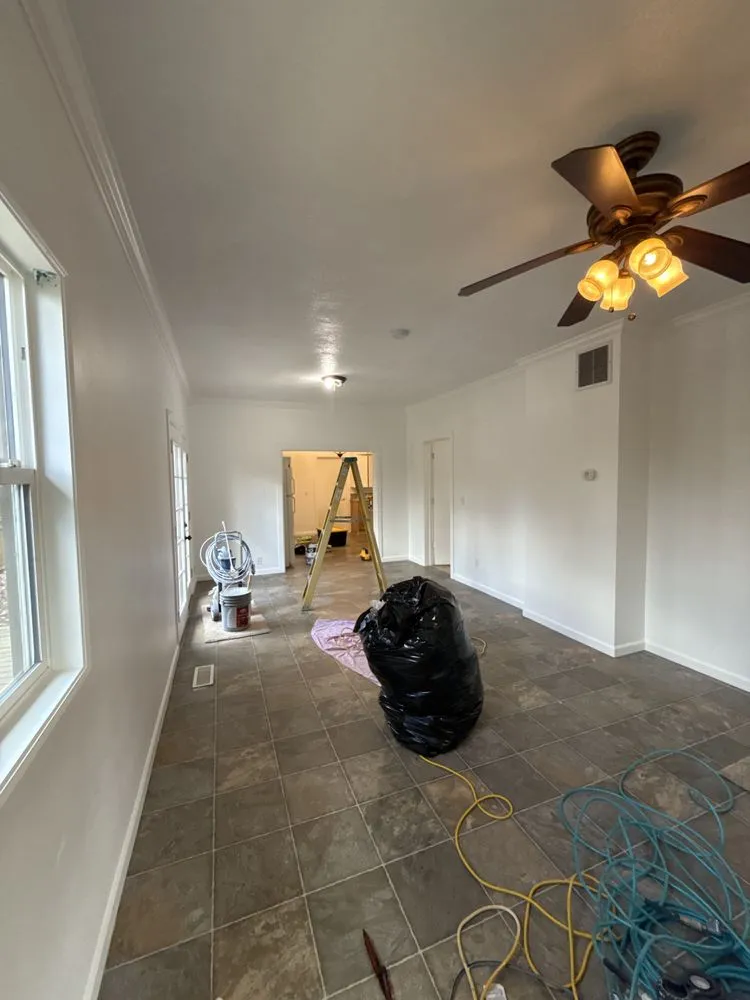 Slide of Azteca Construction