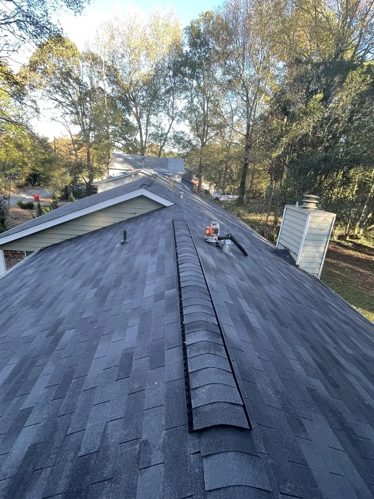 Slide of Azteca Roofing