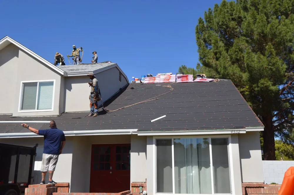 Slide of Azul Roofing Solutions