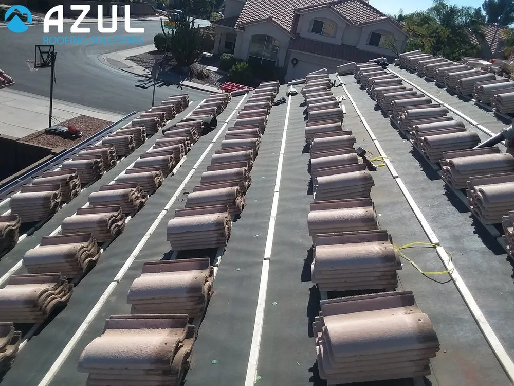 Slide of Azul Roofing Solutions