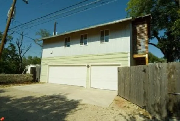 Slide of B & E Contractors