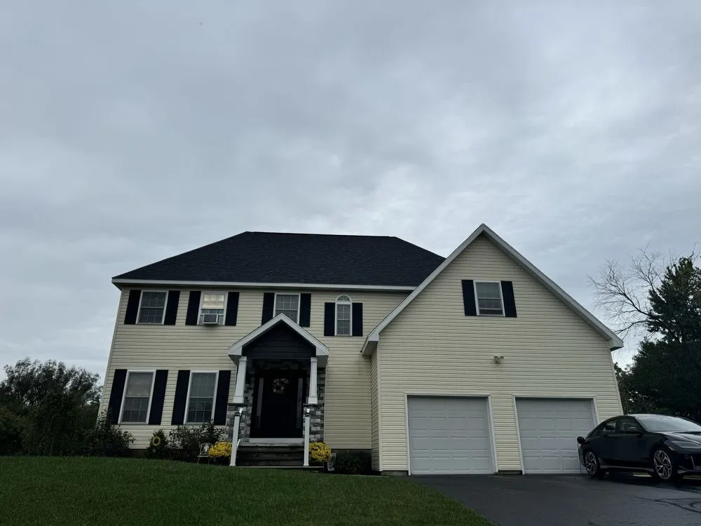Licensed roof leak repair experts serving Durhamville, NY - B & G Home Renovations