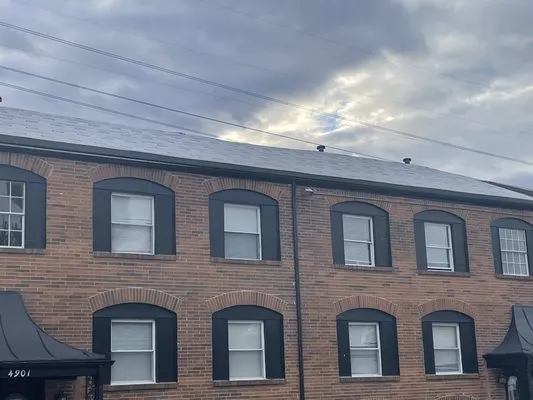 B & G Roofing & Framing Logo