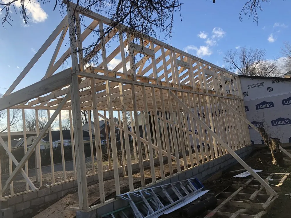 Slide of B & G Roofing and Framing