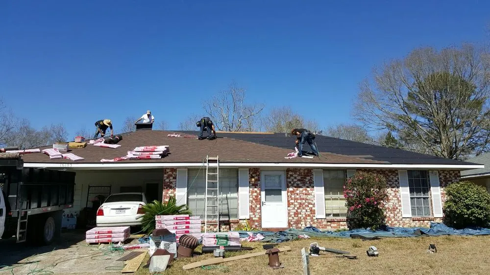 Reliable roof installation for fast service in Prairieville,, LA by B & H Construction