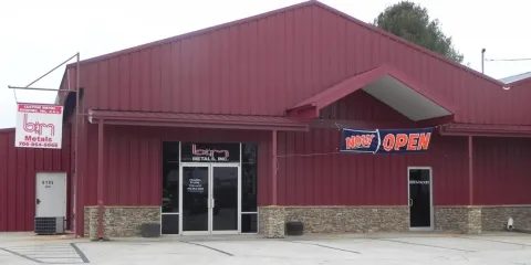 Reliable roof leak repair for fast service across Murrayville, GA - B & M Metals