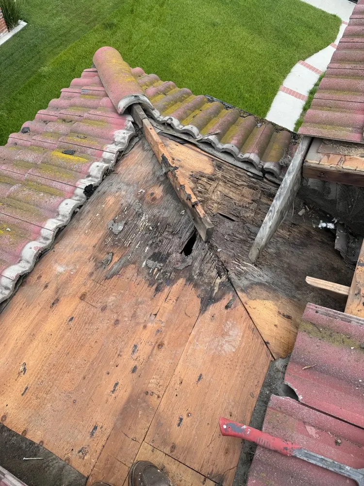 Slide of B & M Roofing