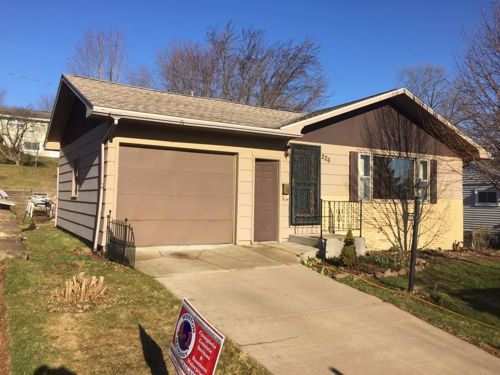 Slide of B & R Seamless