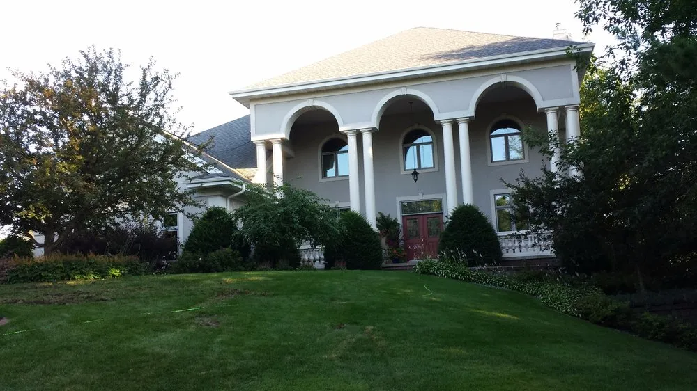 Slide of B & R Seamless