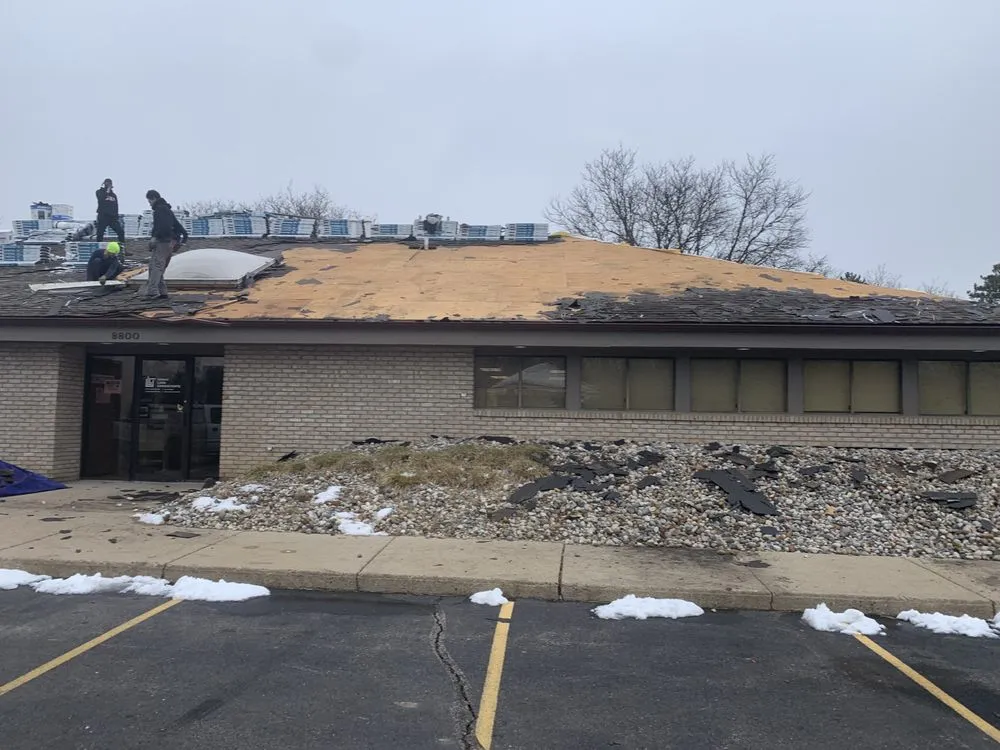 Slide of B & Ts Home Improvement