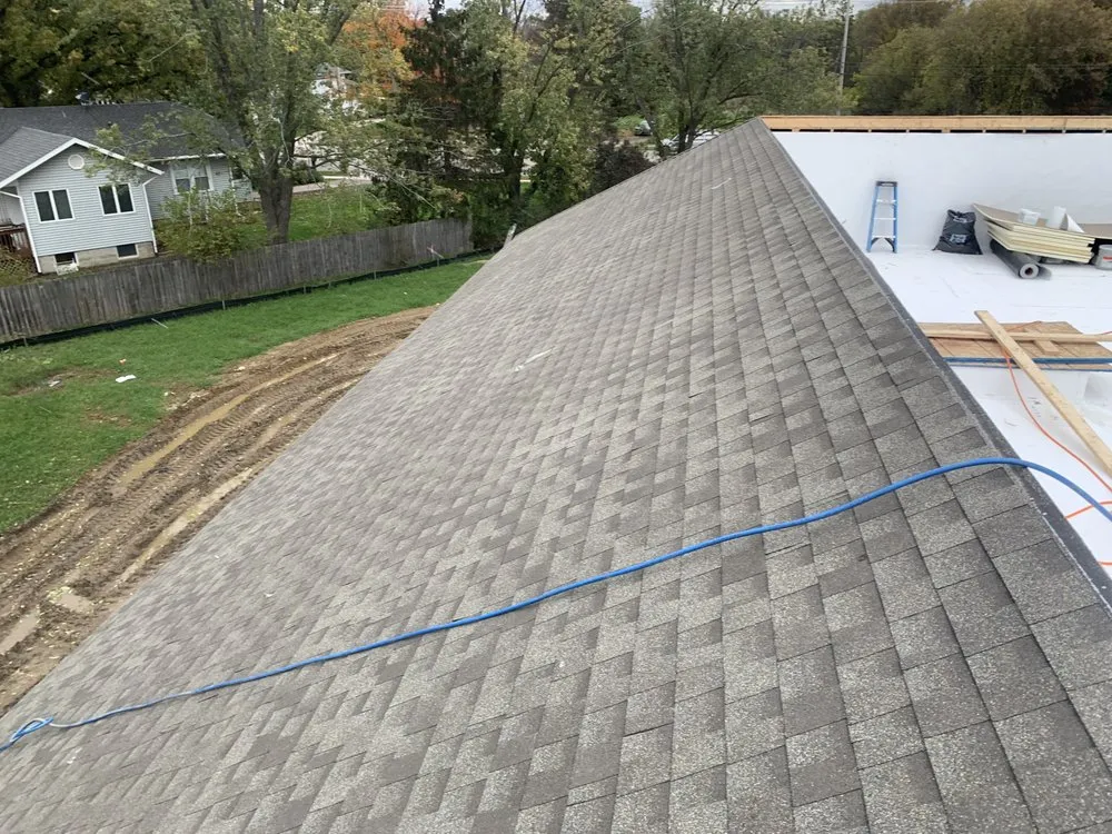 Slide of B & Ts Home Improvement