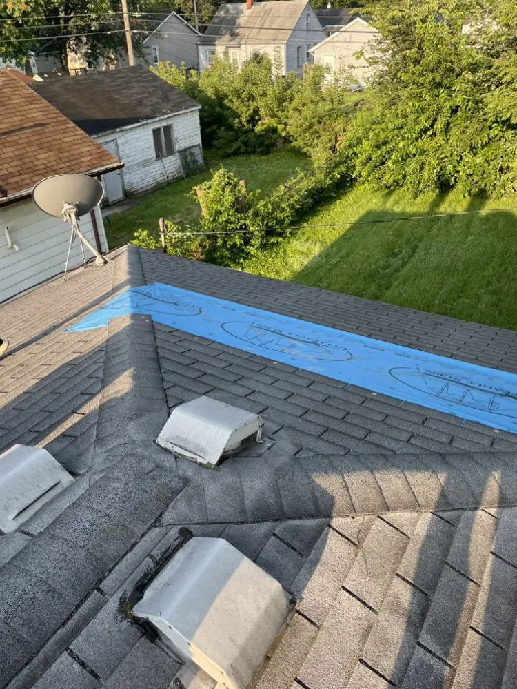 Slide of B & Ts Home Improvement