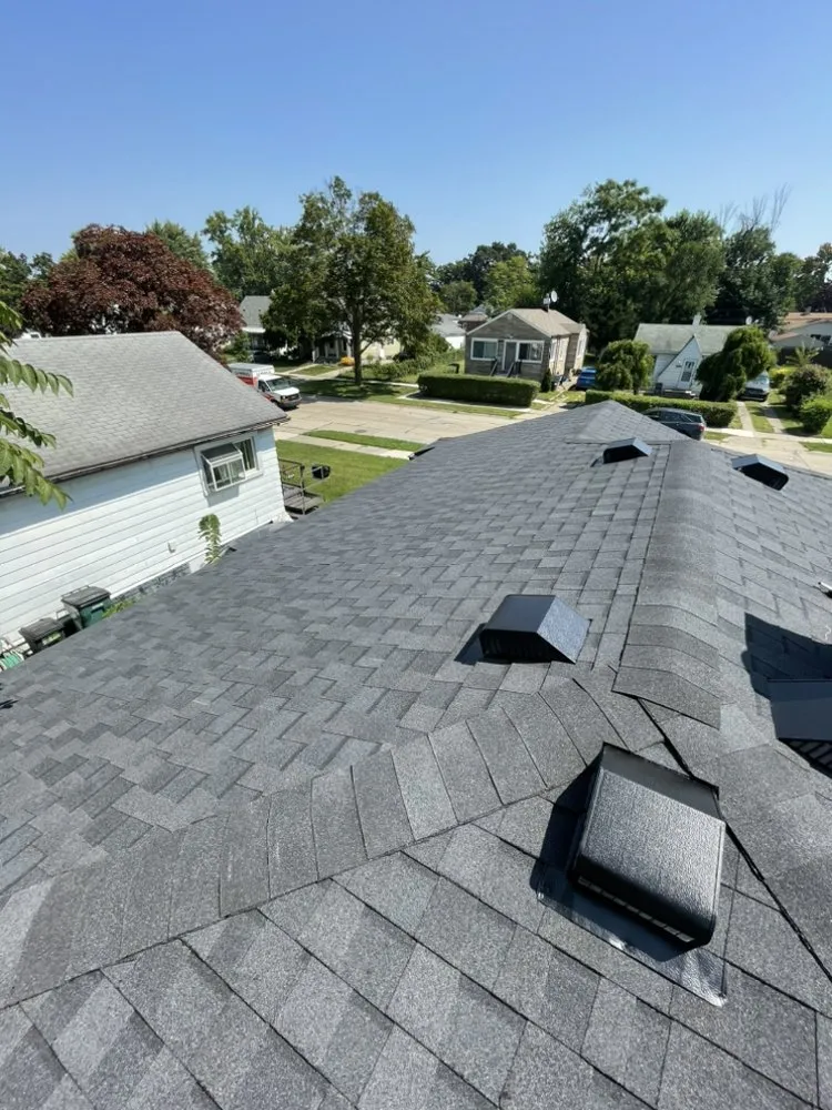 Slide of B & Ts Home Improvement