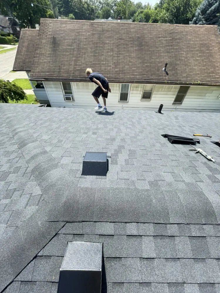 Slide of B & Ts Home Improvement