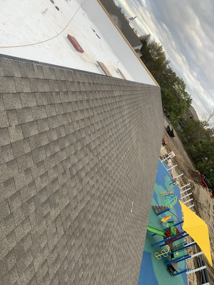 Slide of B & Ts Home Improvement