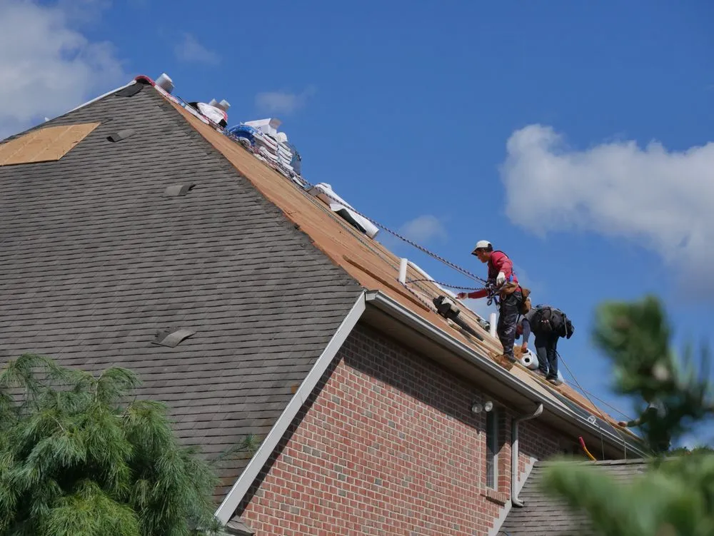 Slide of Bachman's Roofing & Solar