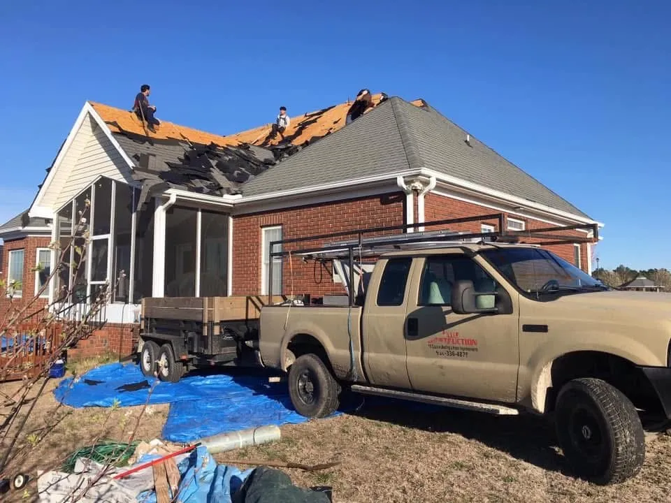 Professional residential roofing service in Kenansville, NC by Badger Construction & Roofing