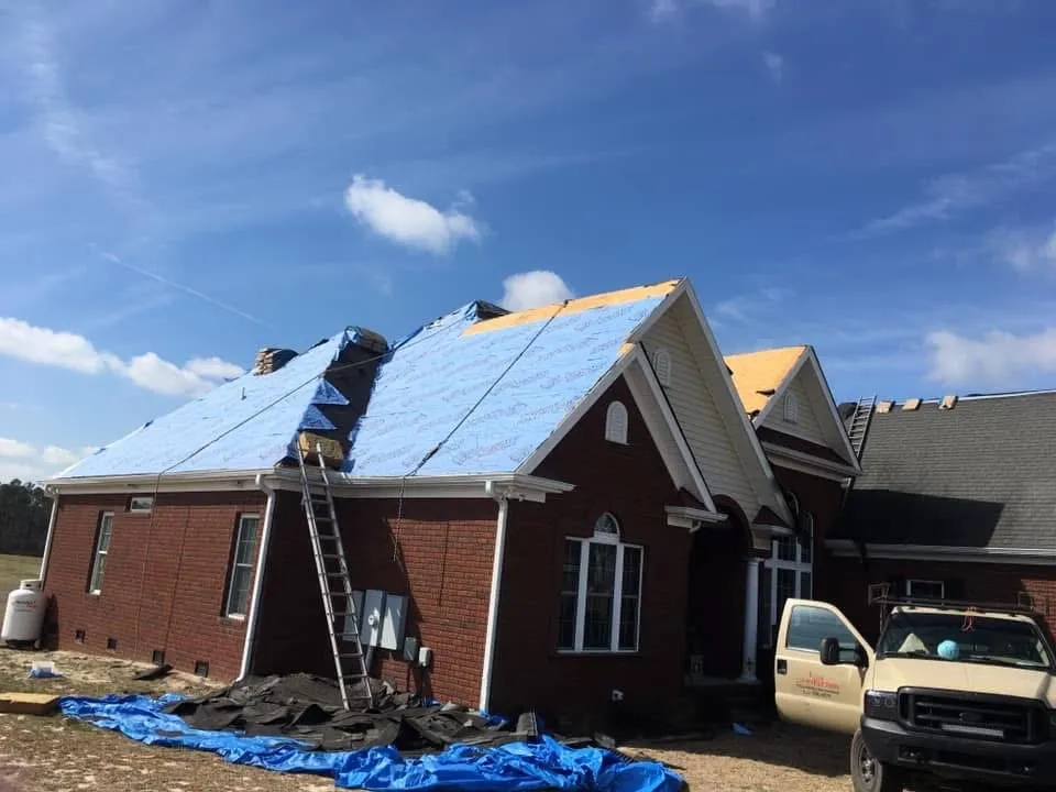 Licensed roof inspection experts serving Kenansville, NC - Badger Construction & Roofing