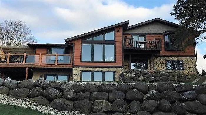 Slide of Badgerland Exteriors & Solar