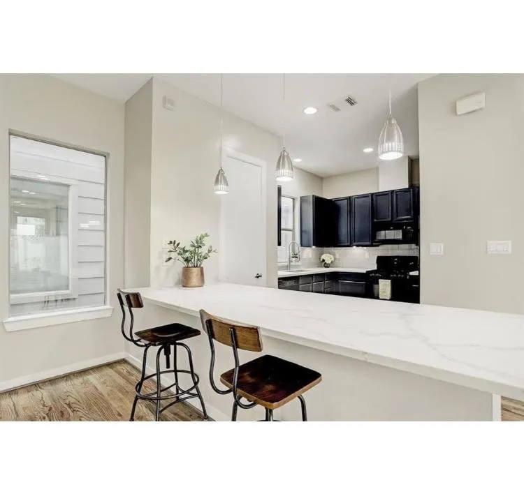 Slide of Bailey Roofing & Construction