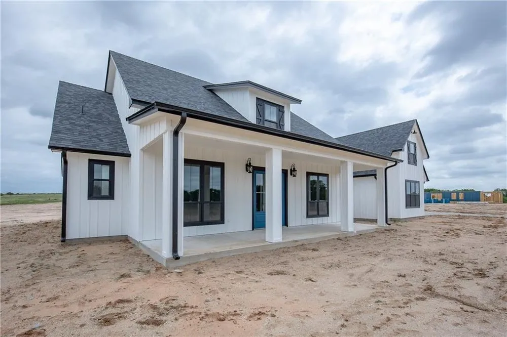 Slide of Bailey's Roofing & Construction