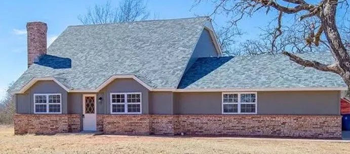 Slide of Bailey's Roofing & Construction