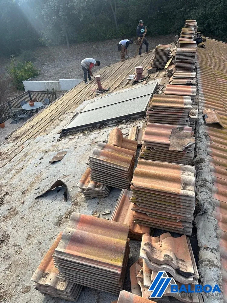 Slide of Balboa Roofing