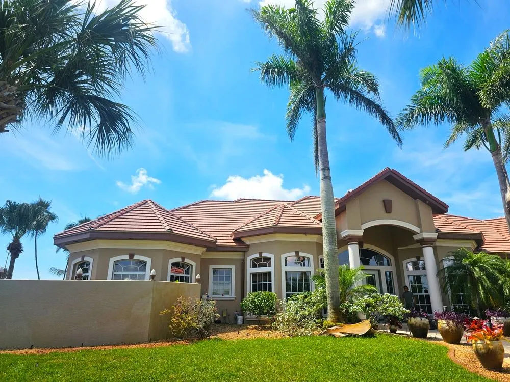 Licensed storm damage roof repair in St. Petersburg, FL by Baldwin Roofing Company