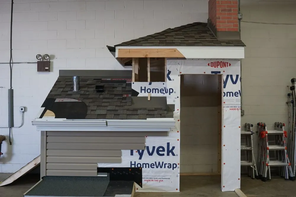 Slide of Baltic Roofing