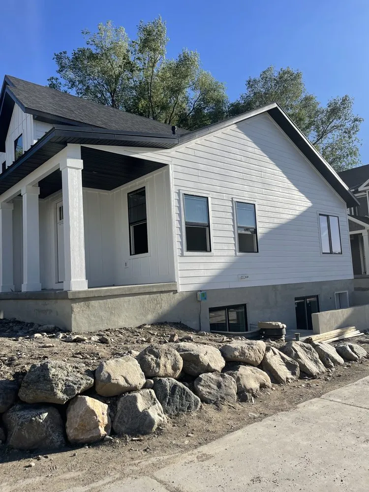 Slide of Bam Siding & Gutters