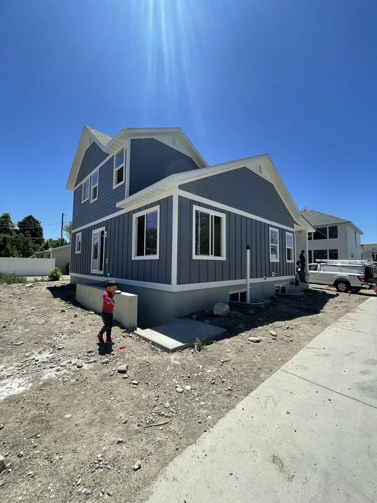 Slide of Bam Siding & Gutters