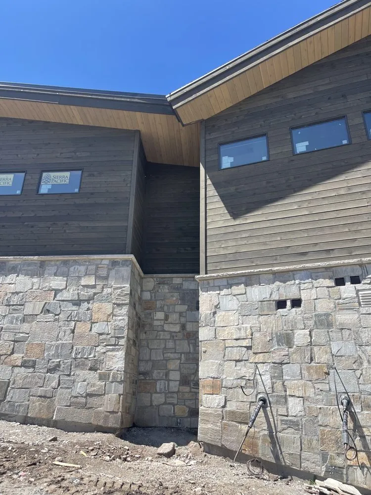 Slide of Bam Siding & Gutters