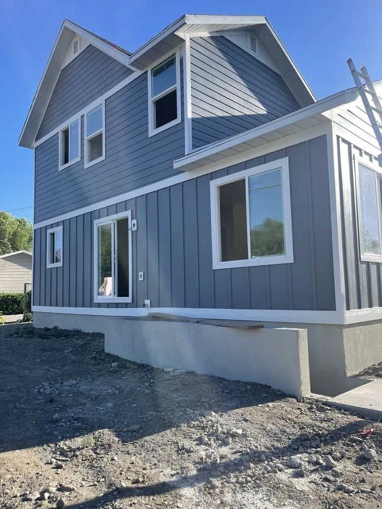 Slide of Bam Siding & Gutters