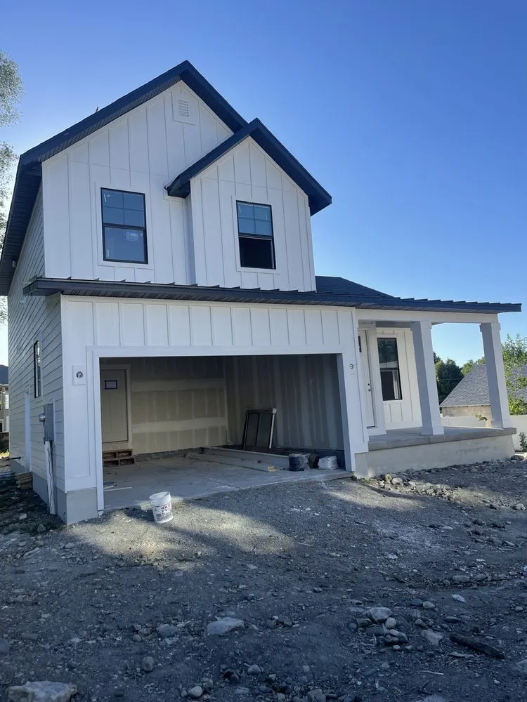 Slide of Bam Siding & Gutters