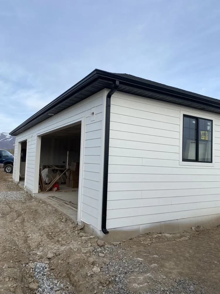 Slide of Bam Siding & Gutters