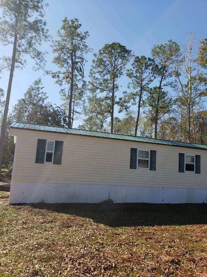 Slide of Bama Barns And Roofing
