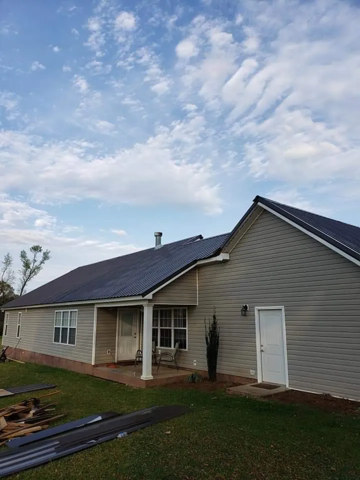 Slide of Bama Barns And Roofing