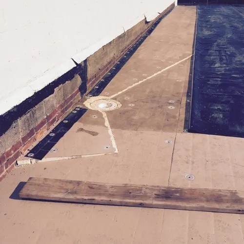 Slide of Bamaca's Roofing